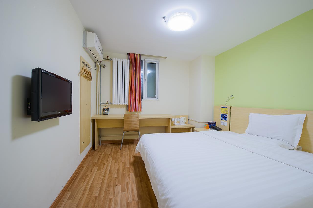 7Days Inn Guangzhou South Railway Station Huijiang Subway Station Екстер'єр фото